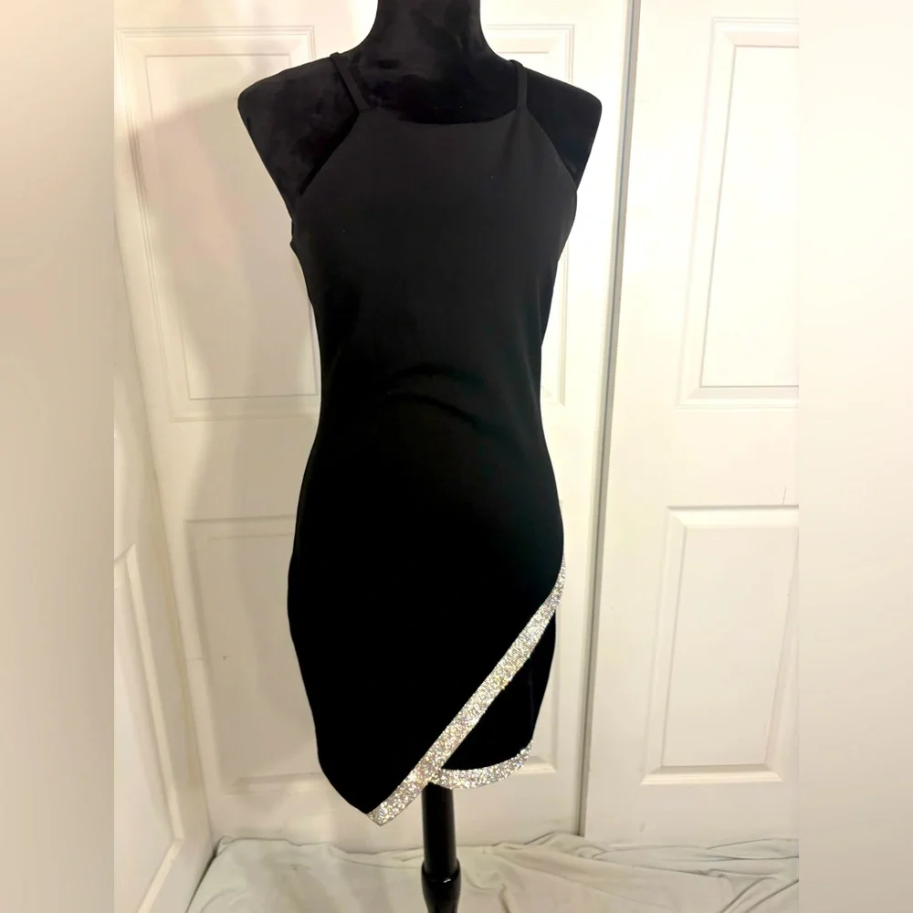 HOCO!! Homecoming dress size medium. - Picture 2 of 10